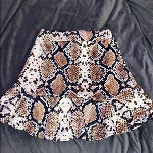 Stretch mini skirt